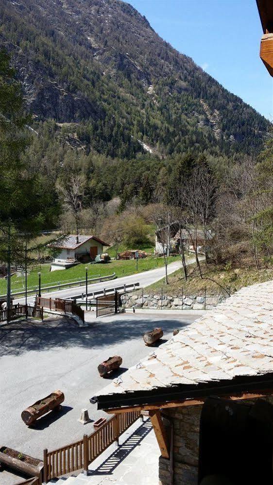 La Ciamusira Affittacamere Brusson Esterno foto